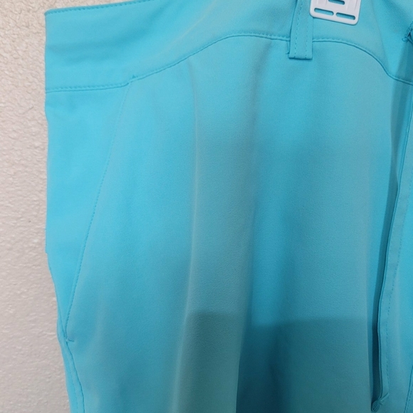 Magellan Woman Shorts Sz 2X Blue light Chino Tencel Gold Performance - Picture 6 of 7